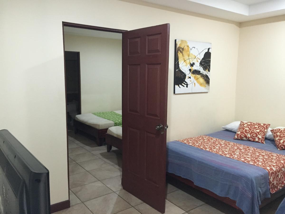 Monte Campana Jaco Hotel Room photo